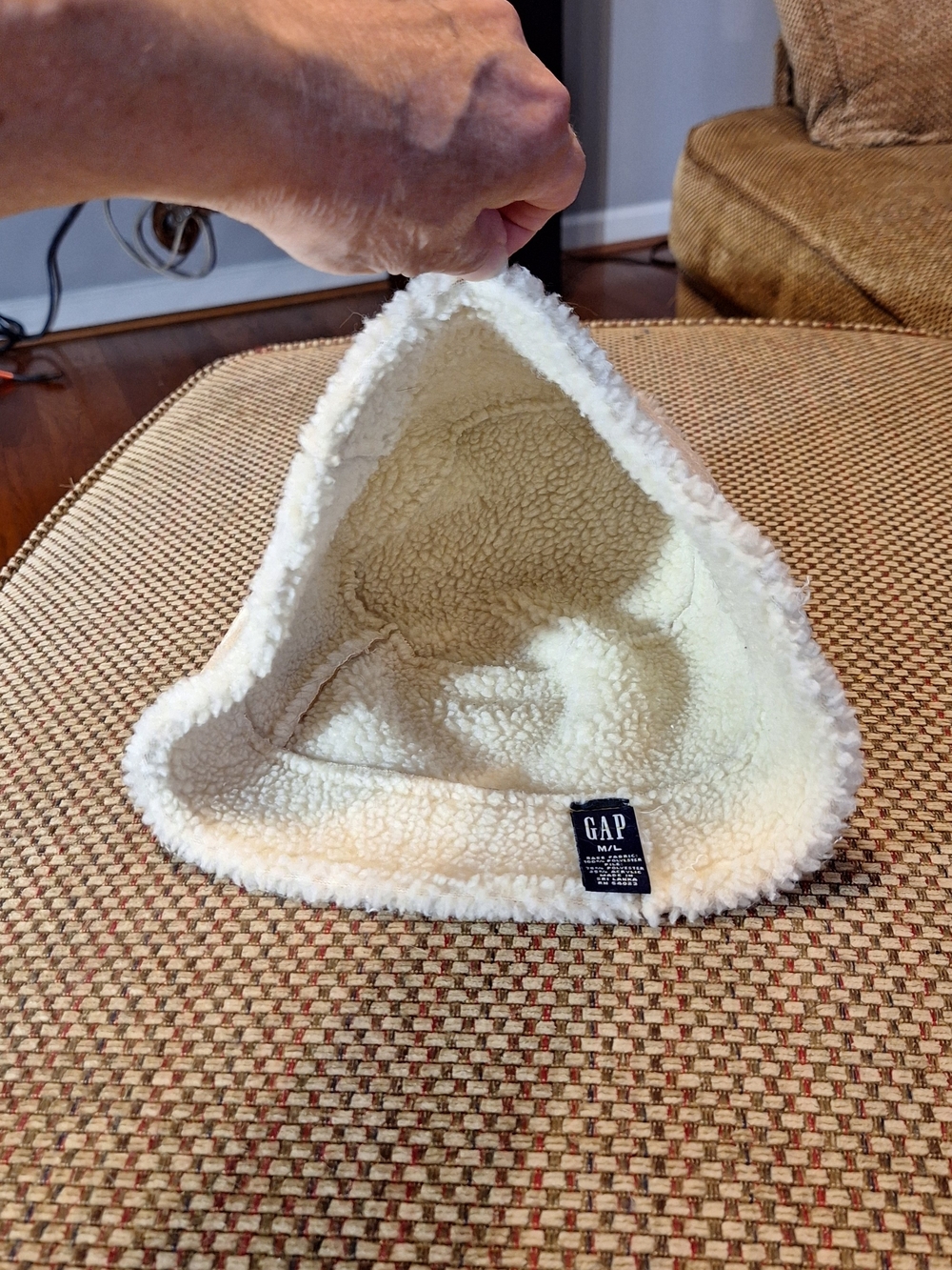 GAP Tan Suede-Look Sherpa Bucket Hat Unisex - Picture 9 of 9